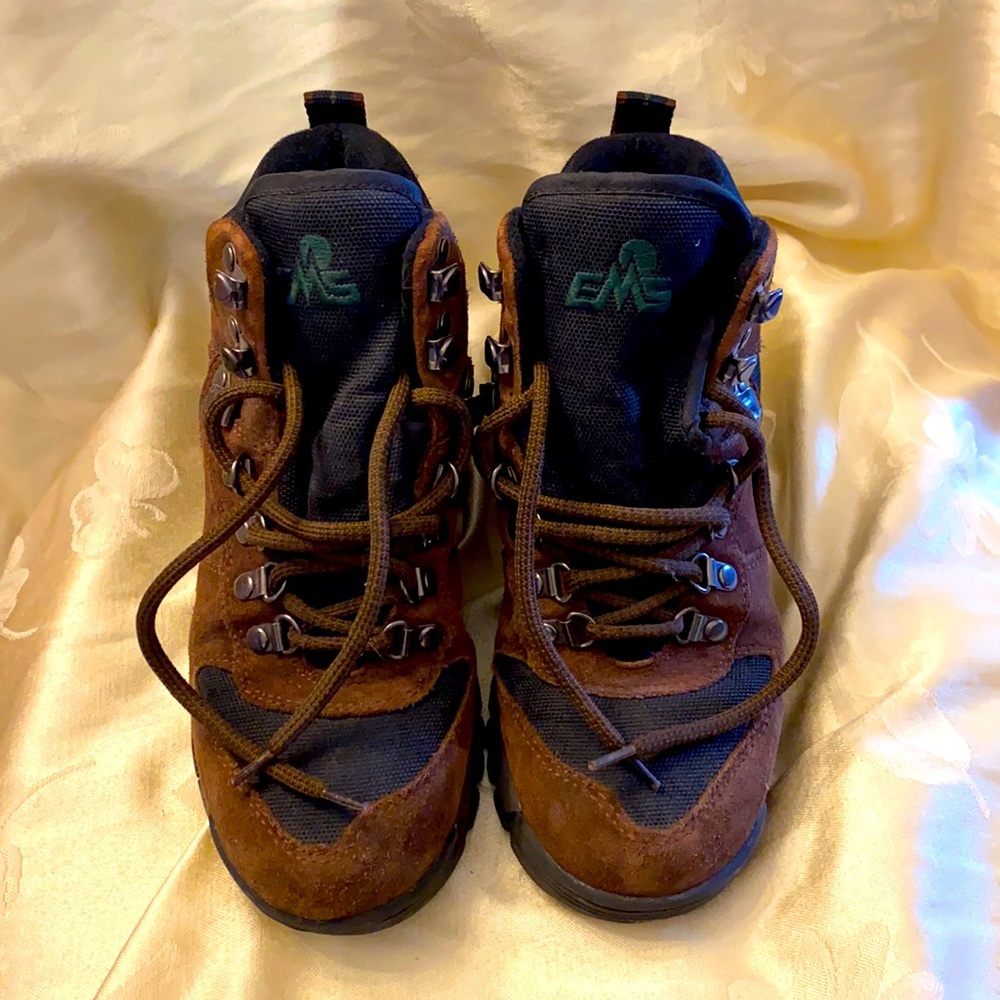 Women’s Hiking Boots